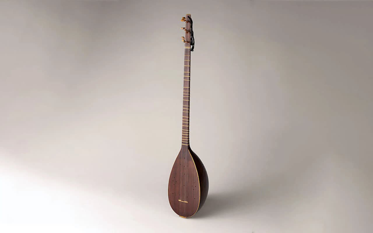 Five-stringed Tanbur Five-stringed Tanbur